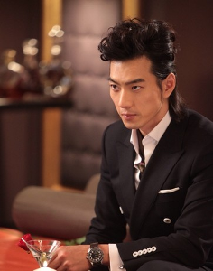 《被称为神的男人》宋一国剧照