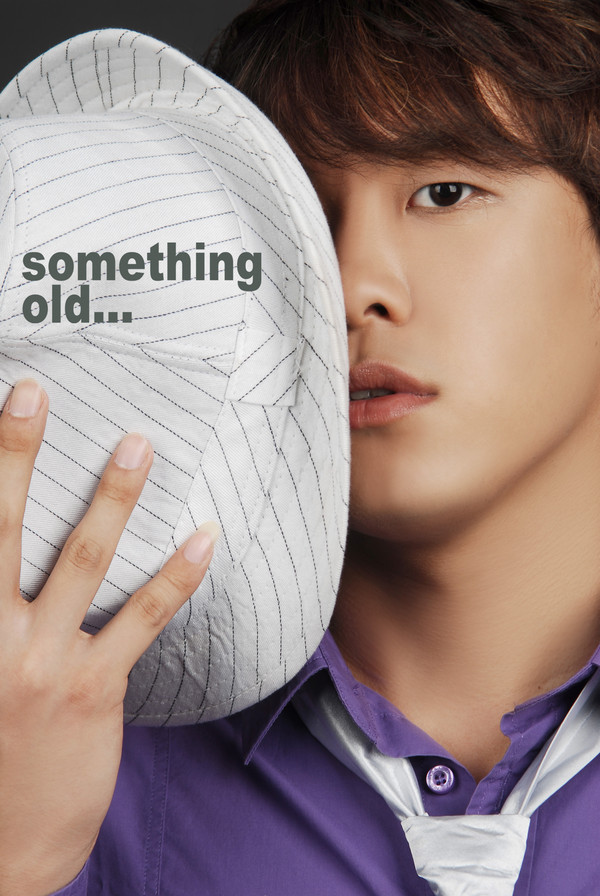 电视电影《沉甸甸的十六岁》饰 杨坚   电视剧《南洋奇缘》饰 徐峰