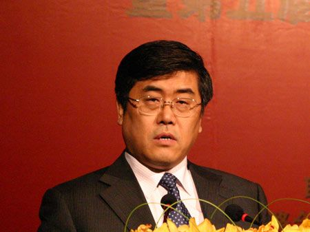 人物简介             李鸣,男,1957年4月出生,达斡尔族