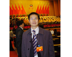 广西师范大学化学化工学院曾明华教授