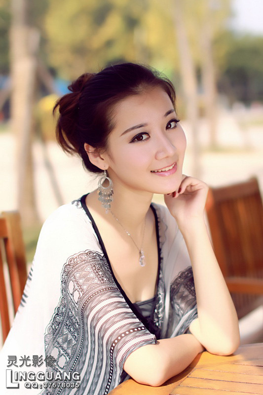 安琪(浙江传媒 2010年国际旅游小姐华东赛区冠军)