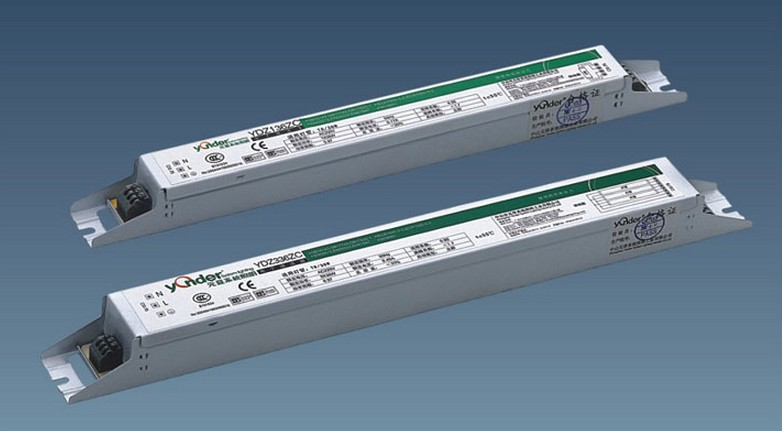 作用,一旦过流就会烧断,                    有的镇流器在ro处接的就