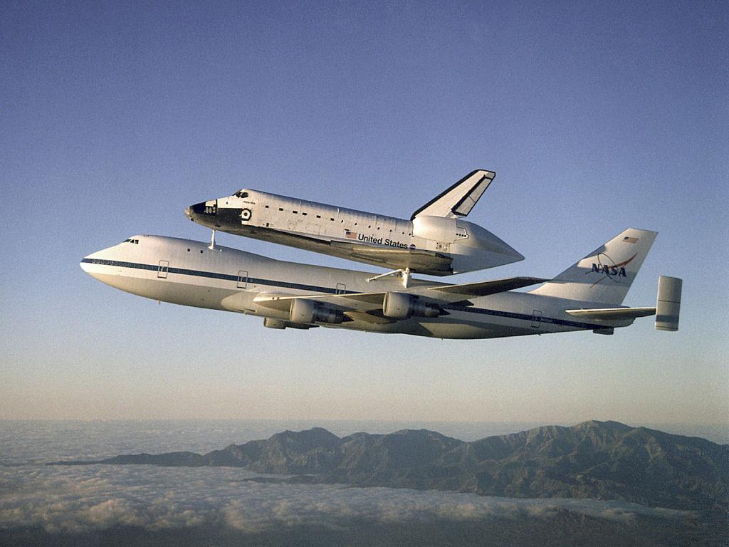 世界上最大的飞机（世界最大飞机全球仅此一架，可轻松装下火车） | 说明书网