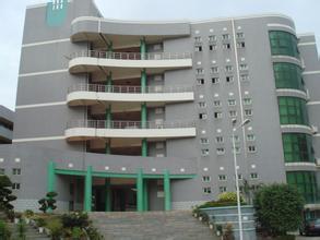 学校实验教学楼