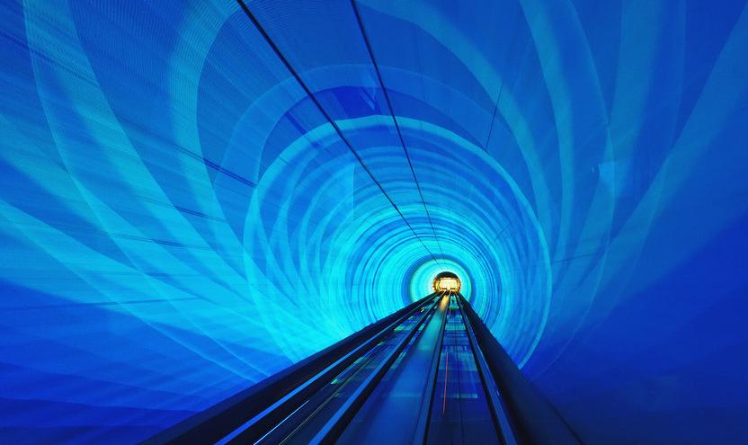 时光隧道的形象