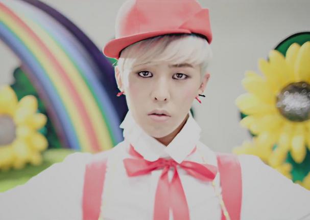 《crayon》是韩国bigbang队长g-dragon权志龙发布的迷你专辑《one of