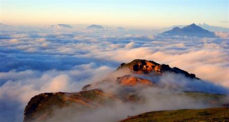 牛背山