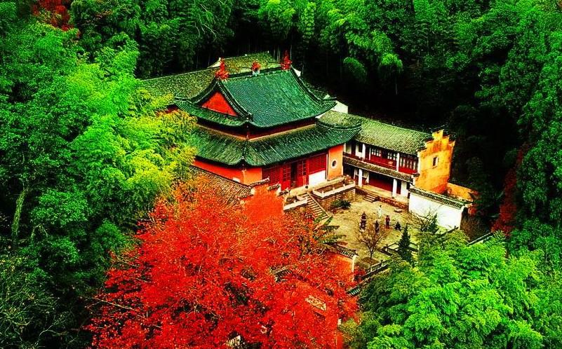 位于四川省成都市邛崃市天台山镇,属邛崃山脉,距成都110