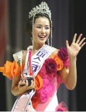 2006年韩国小姐李荷妮