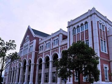 上海外国语大学英语学院校园风光