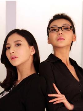 《两个女孩的那些事》剧照