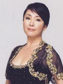 楠真知子——松坂庆子饰