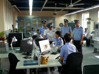 新警事