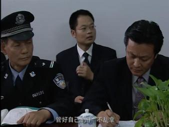 《铁骨芳心》剧照