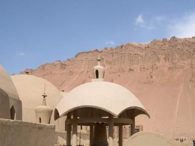 土艺馆中文名称词条图册快速导航大漠土艺馆文位于新疆吐鲁番火焰山下