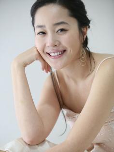 编辑剧中角色李申英(朴真熙 饰)人生为什么总是给我出这么艰难的作业