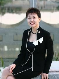 校长刘希娅