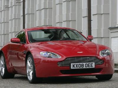 V8 Vantage Coupe