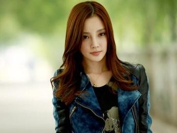 何琪（李小璐饰）