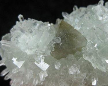 白钨 - 搜狗百科