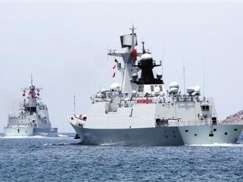 中国海军舰艇编队起航，赴美参加演习