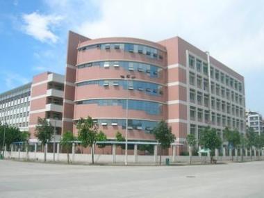 广州市第八十中学校园风光