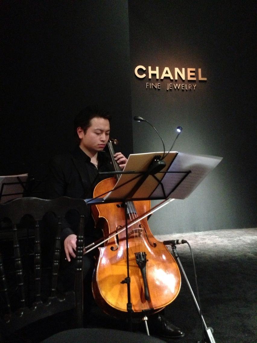 冯博(主持人跨界艺术家)