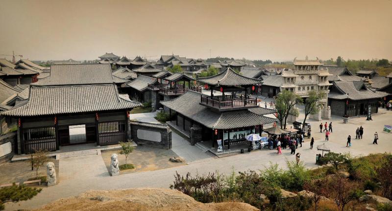 編輯水滸影視城,位於山東省泰安市東平縣,主要景點由古鎮城門,東平府