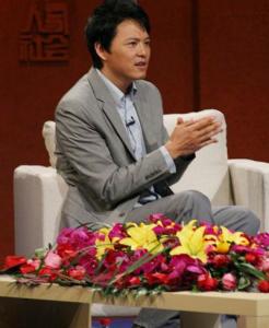《人与社会》