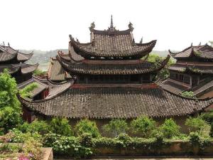 龙兴讲寺