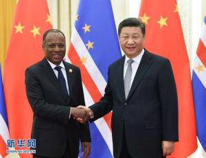 习近平会见佛得角总理席尔瓦