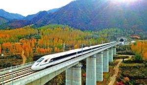 运行在西成高速铁路上的CRH3A动车组列车
