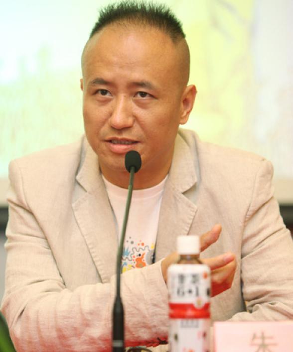 朱文(1967年12月-),出生于福建省泉州市,毕业于东南大学,中国内地作家
