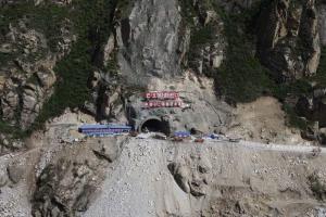 川藏铁路在建的巴玉隧道