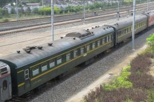 K19次列车附挂的两节中国境内回转车（使用第四代18型客车）