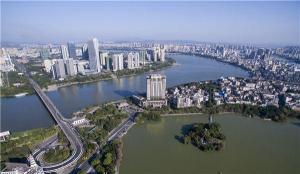 惠州大桥建筑与江湖景观相交融