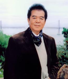 有酒窝的男歌唱家 300