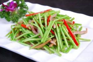 藜蒿炒腊肉