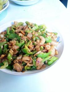 辣椒炒猪油渣