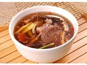 五指毛桃煲鸡汤