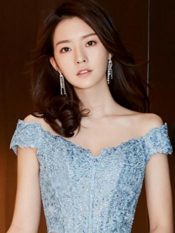 台湾知名的女演员 0