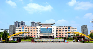 学校大门