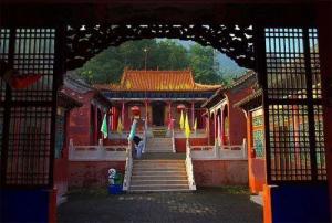 雷神洞