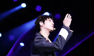 杨昊铭
