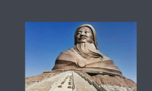 中国内蒙古乌海甘德尔山的铁木真半身像