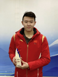 英如镝