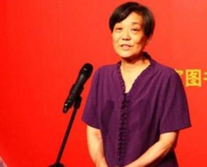 薄小莹