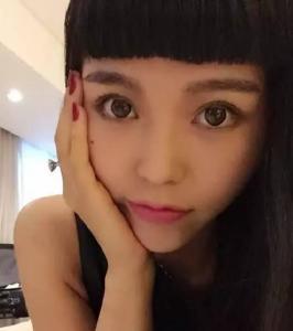 王依梓