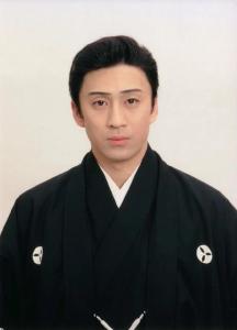 藤间照薰
