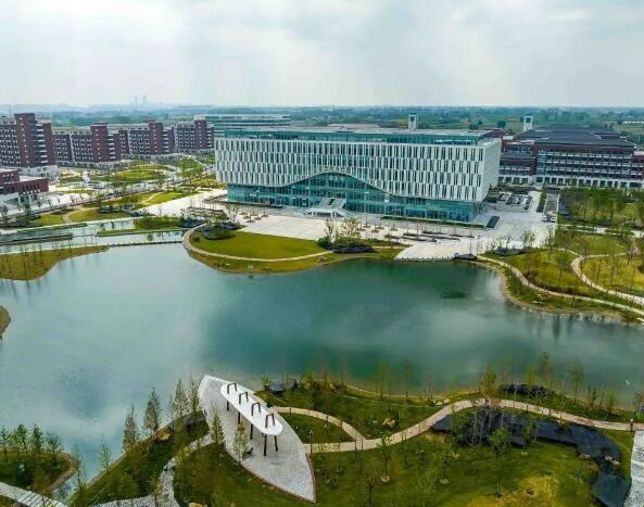 校园风景图